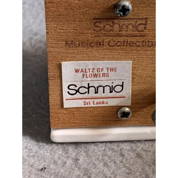 Vintage Schmid Yamada Music Box with Clown Bear & Piano - Picture 5 of 10